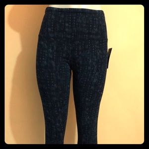 NWT STYLE &CO LEGGINGS SMALL
